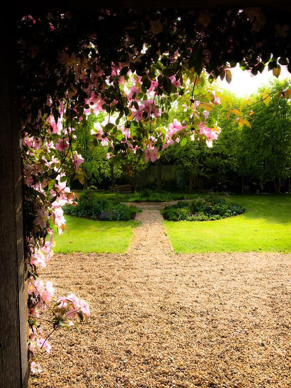 Starnash Farmhouse Bed And Breakfast Hailsham Exterior foto
